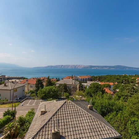 Apartments Lavarin Novi Vinodolski Exterior foto
