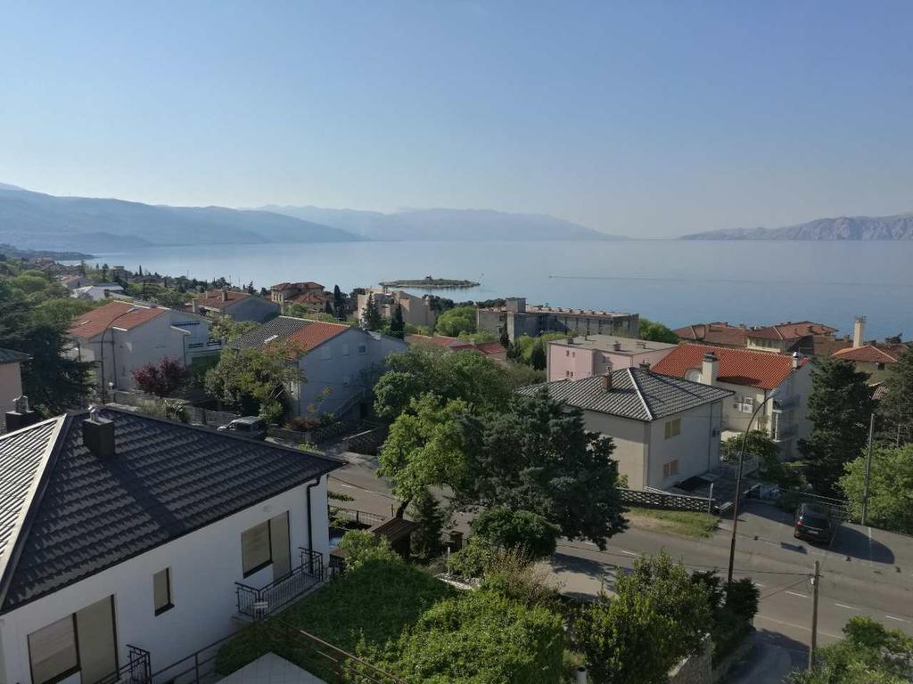 Apartments Lavarin Novi Vinodolski Exterior foto