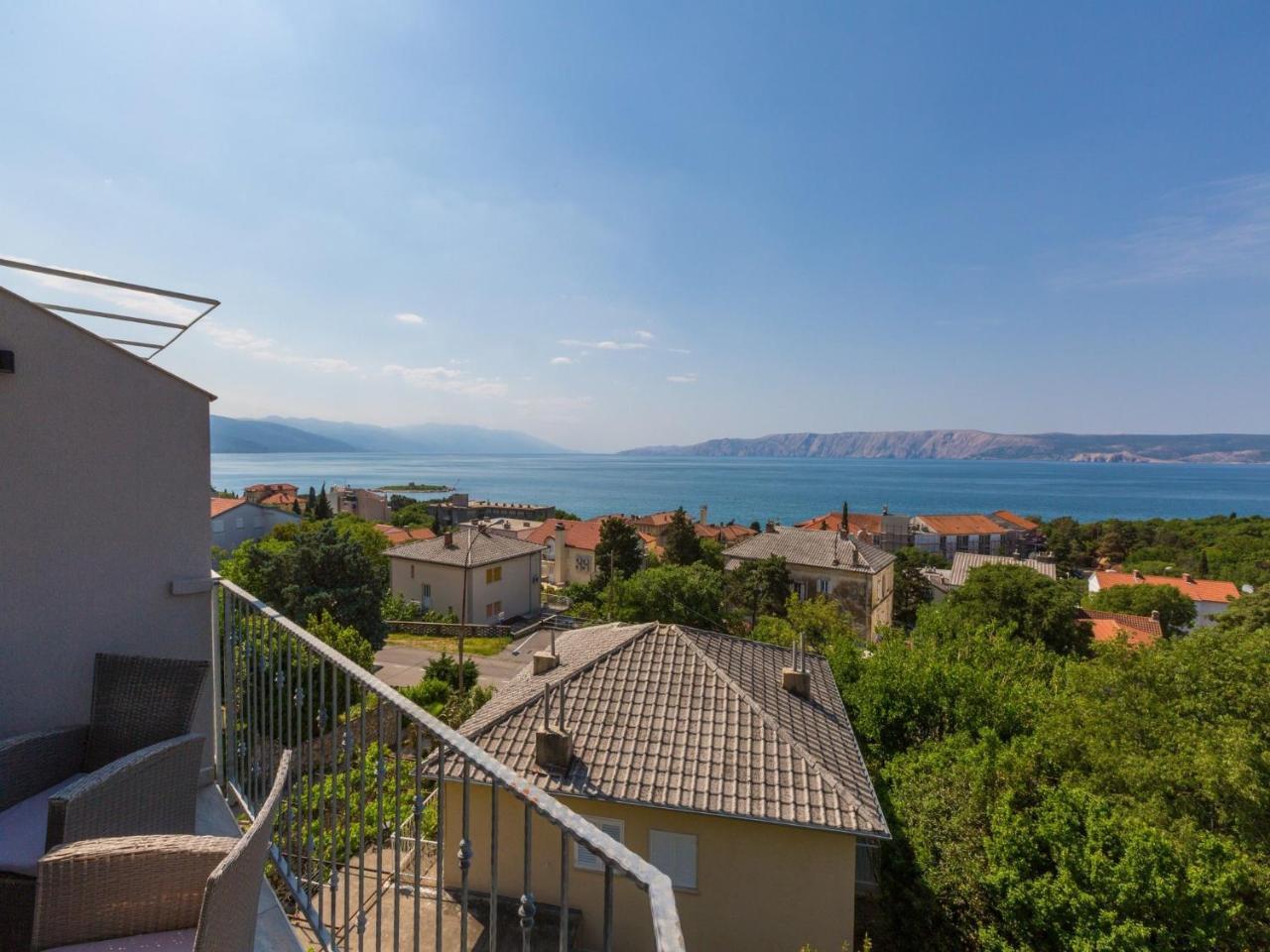 Apartments Lavarin Novi Vinodolski Exterior foto